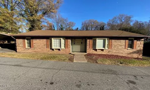 524 Boone Rd, Eden, NC 27288