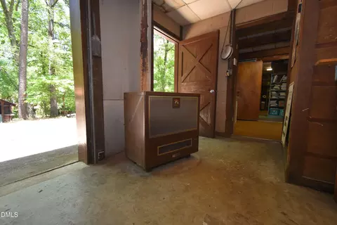 Entry Way - 2517 Ferrell Rd, Durham, NC 27704 photo 1 of 2