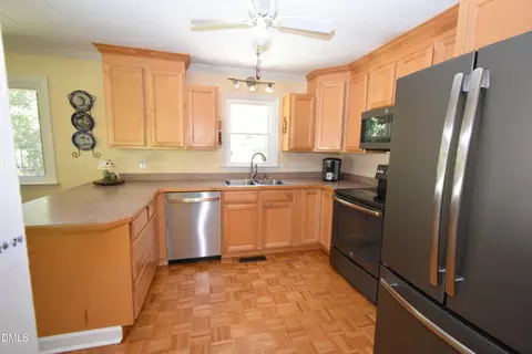 Kitchen - 2517 Ferrell Rd, Durham, NC 27704 photo 2 of 6