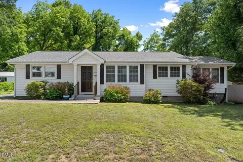 141 Battle Ave, Warrenton, NC 27589