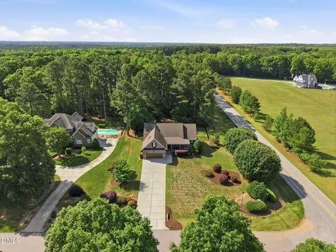 10 Georgetown Woods Dr, Youngsville, NC 27596