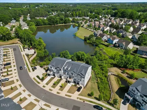 118 Sugar Run Dr, Fuquay Varina, NC 27526