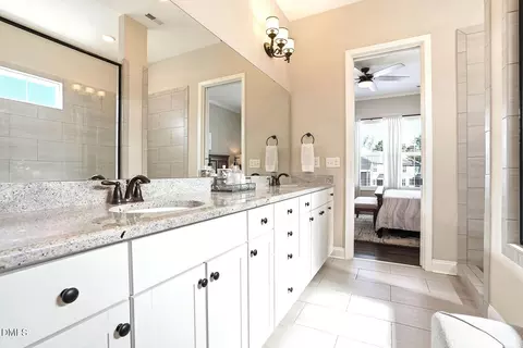 Bath - 436 Bridgeton Ave, Wake Forest, NC 27587 photo 2 of 4