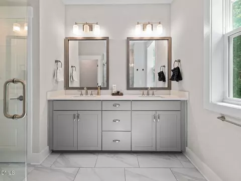 Bath - 127 Dunloe Loop, Raleigh, NC 27603 photo 4 of 5