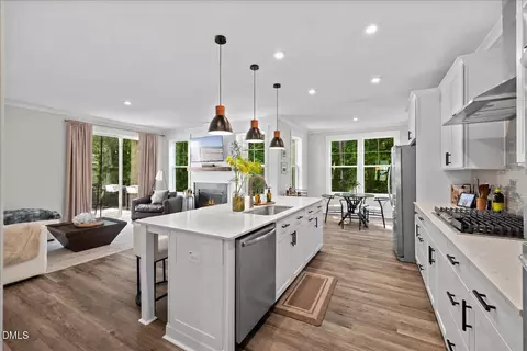 Kitchen - 127 Dunloe Loop, Raleigh, NC 27603 photo 4 of 4