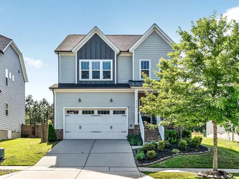2516 Glade Mill Ct, Fuquay Varina, NC 27526
