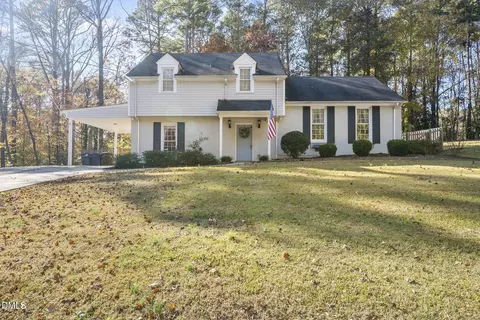 1832 Sutphin Dr, Sanford, NC 27330