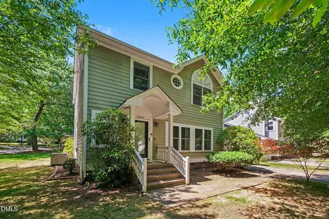2001 Pathway Dr, Chapel Hill, NC 27516
