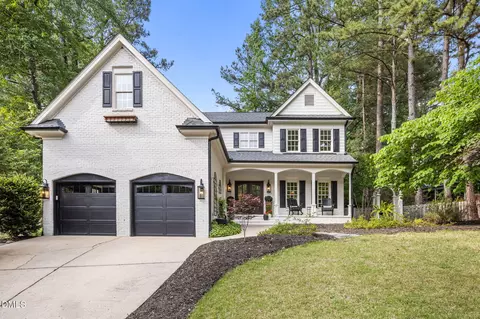 102 Parkgrove Ct, Cary, NC 27519
