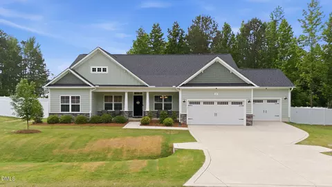 21 W Cannalily Ln, Clayton, NC 27520
