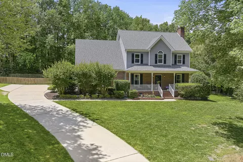 5104 Steuben Pl, Fuquay Varina, NC 27526