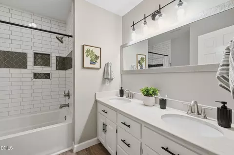 Bath - 4212 Cobscook Dr, Durham, NC 27707 photo 4 of 4