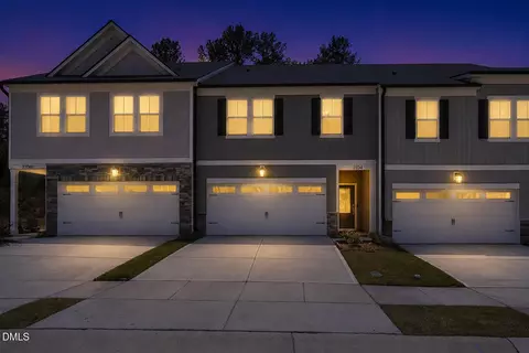 7104 Hubner Pl, Cary, NC 27519