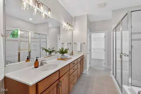 Bath - 7 Middlesbrough Ct, Durham, NC 27705 photo 1 of 7