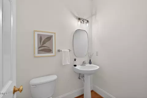 Bath - 7 Middlesbrough Ct, Durham, NC 27705 photo 5 of 7