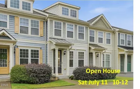 2801 Wilshire Hill Dr #105, Raleigh, NC 27604