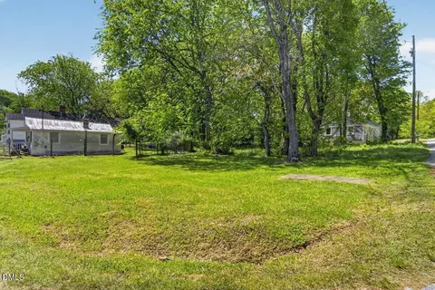 57 Ft Flint Hl, Henderson, NC 27536