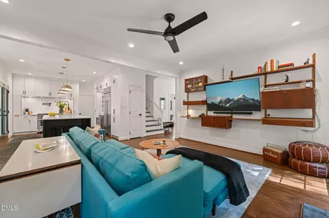 Living - 102 Ormsby Ct, Cary, NC 27519 photo 2 of 3