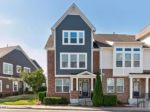 610 Balsam Fir Dr, Cary, NC 27519