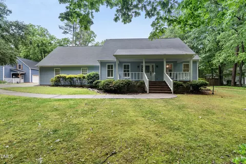 108 Fawn Dr, Wake Forest, NC 27587