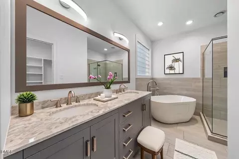 Bath - 42 Cheswick Pl, Durham, NC 27707 photo 1 of 5