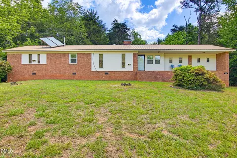 1667 Nc-22 Hwy, Robbins, NC 27325