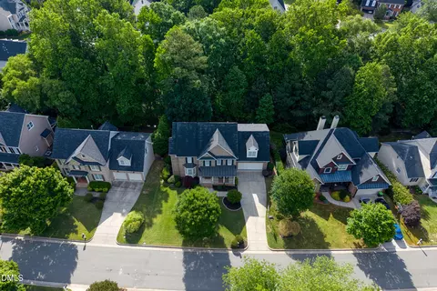 View/Area - 111 Witheridge Ct, Apex, NC 27502 photo 4 of 6