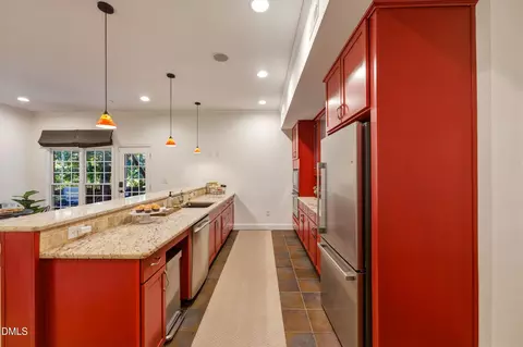 Kitchen - 111 Witheridge Ct, Apex, NC 27502 photo 6 of 10