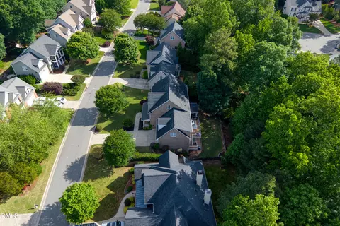 View/Area - 111 Witheridge Ct, Apex, NC 27502 photo 5 of 6