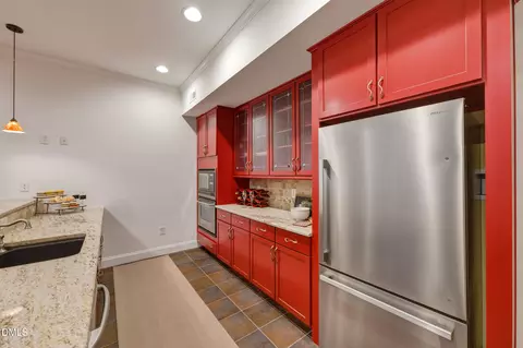 Kitchen - 111 Witheridge Ct, Apex, NC 27502 photo 9 of 10