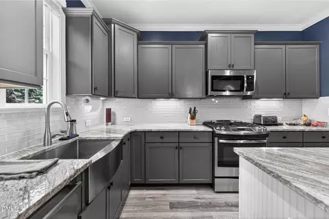 Kitchen - 221 Misty Moonlight Dr, Willow Spring, NC 27592 photo 4 of 7
