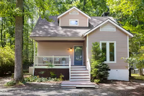 414 Waterside Dr, Carrboro, NC 27510