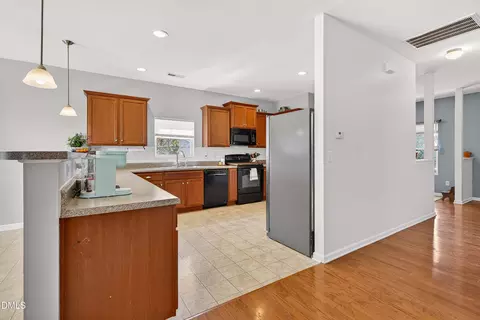 2546 Covington Loop, Graham, NC 27253 photo 8