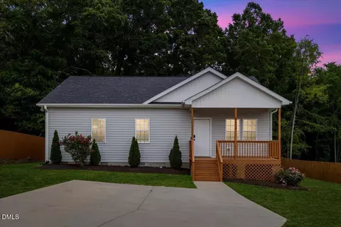 623 Spruce St, Burlington, NC 27217