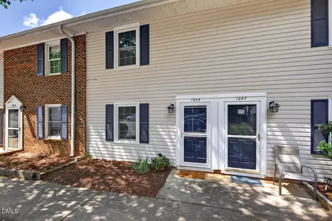 1245 Donaldson Ct, Cary, NC 27511