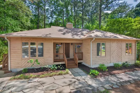 9 Lansgate Ct, Durham, NC 27713