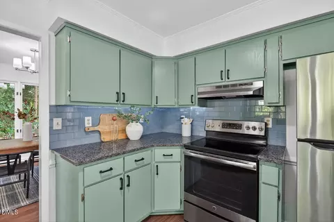 Kitchen - 9 Lansgate Ct, Durham, NC 27713 photo 2 of 4
