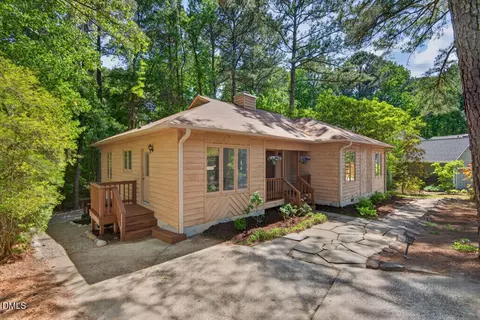 Exterior - 9 Lansgate Ct, Durham, NC 27713 photo 2 of 15