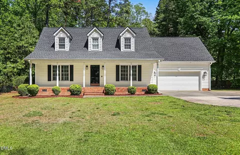 5586 Farmington Dr, Oxford, NC 27565