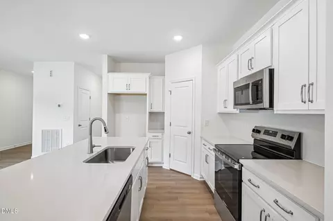 Kitchen - 6610 Chillingham Dr #97, Middlesex, NC 27557 photo 5 of 5