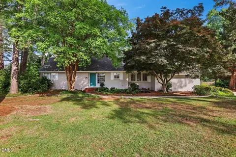 1105 S Vermont St, Smithfield, NC 27577