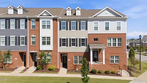 507 Gateway Townes Blvd, Wake Forest, NC 27587