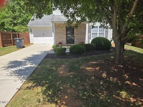 7 Apple Ridge Ct, Greensboro, NC 27406