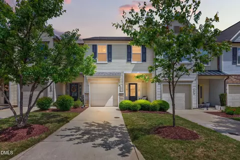 40 Reunion Ct, Garner, NC 27529