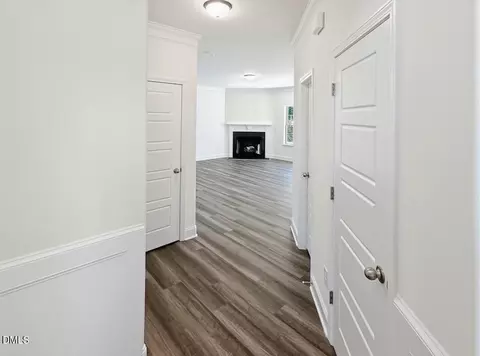 Entry Way - 2003 Darrell Dr, Graham, NC 27253 photo 1 of 3