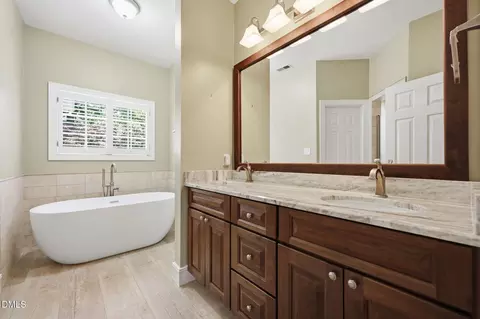 Bath - 6324 Wakefalls Dr, Wake Forest, NC 27587 photo 10 of 13