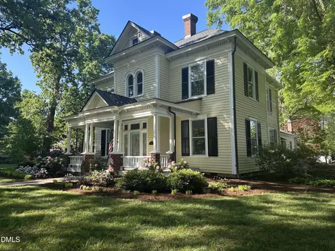 513 College St, Oxford, NC 27565