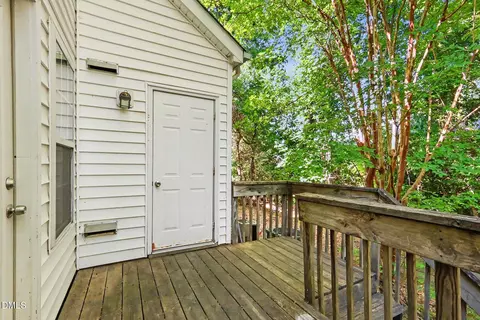 Exterior - 10 Moorefield Ct, Durham, NC 27705 photo 3 of 3