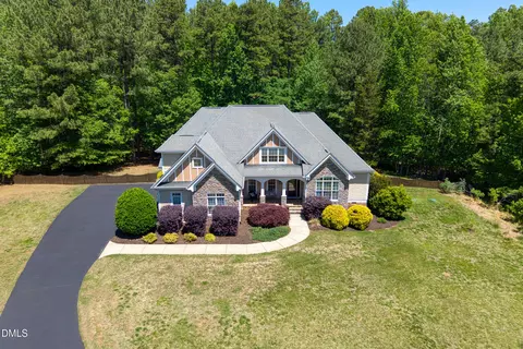 1100 Sweetflag Ln, Hillsborough, NC 27278