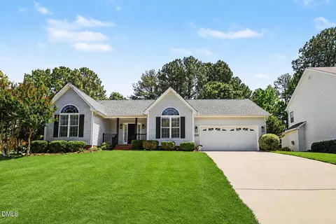 8516 Plimoth Hill Dr, Wake Forest, NC 27587